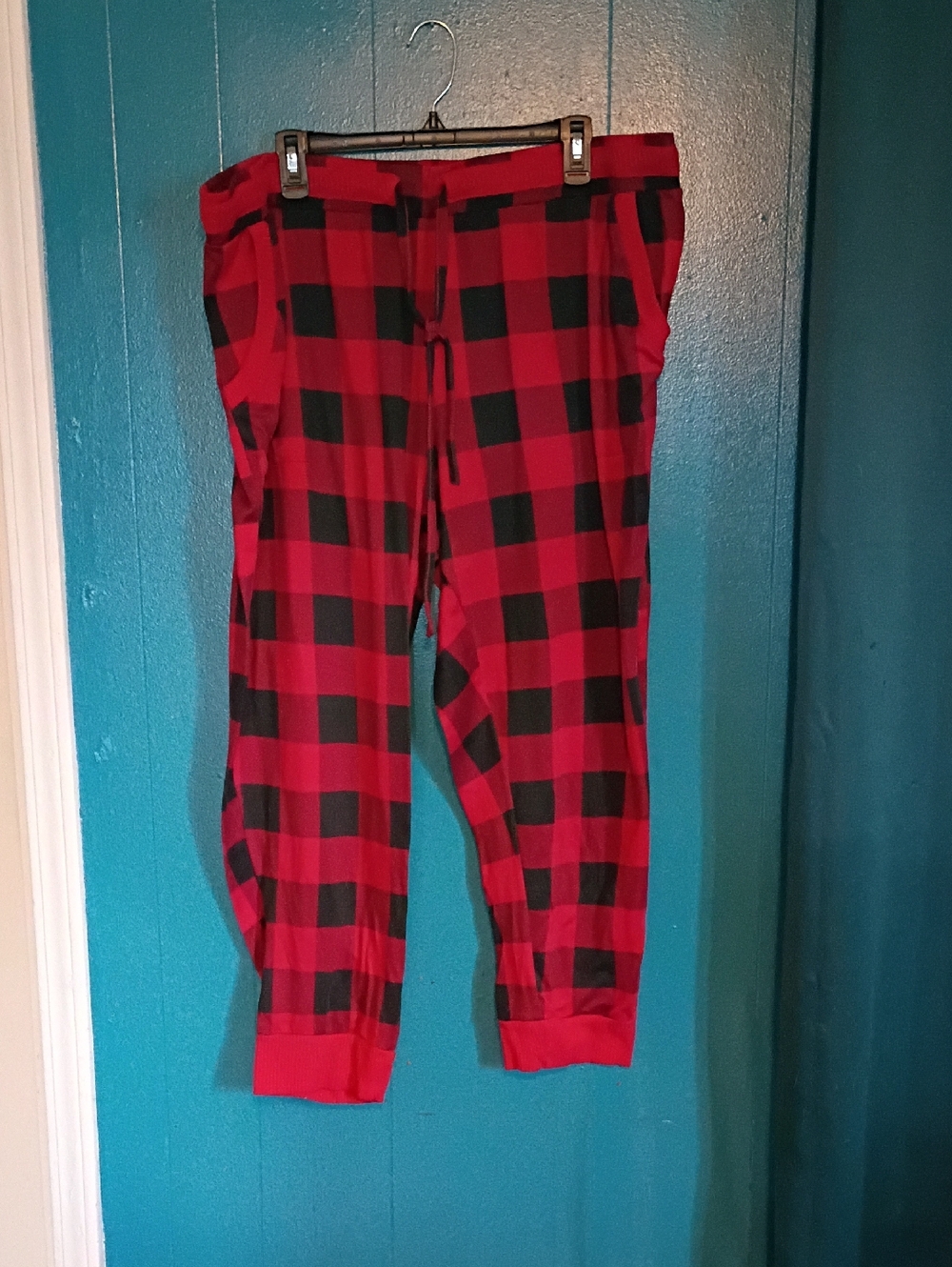 Red & Black Buffalo Plaid Pajama Pants - Women